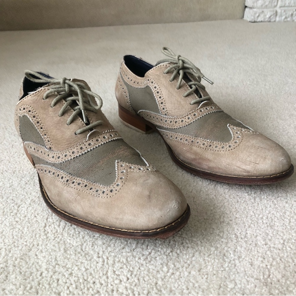 Taupe Cole Haan wingtips 11M